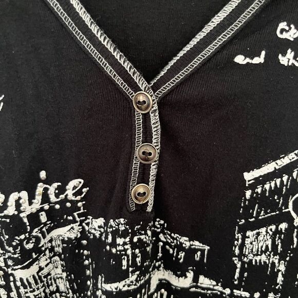 Paradisio Black White Italy Graphics V-neck Y2K style T-shirt - Picture 5 of 6